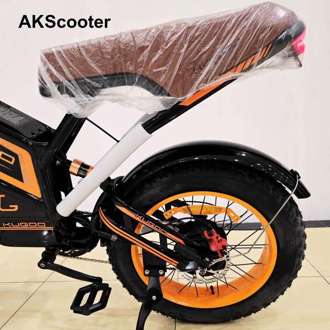 Kugoo Kirin V5 escooter and electric bike designed for daily commuting.