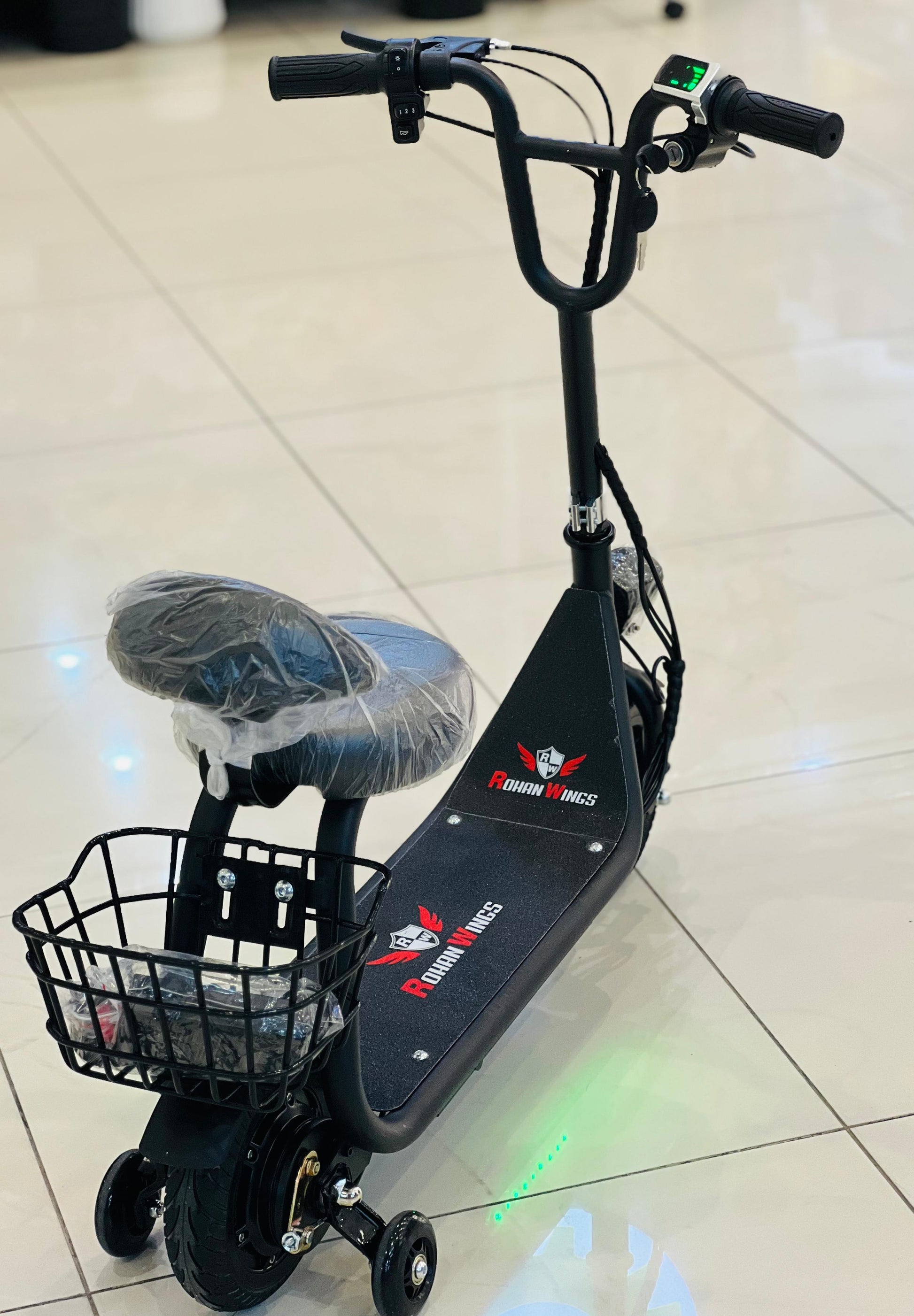 Compact HM-1 e-scooter.