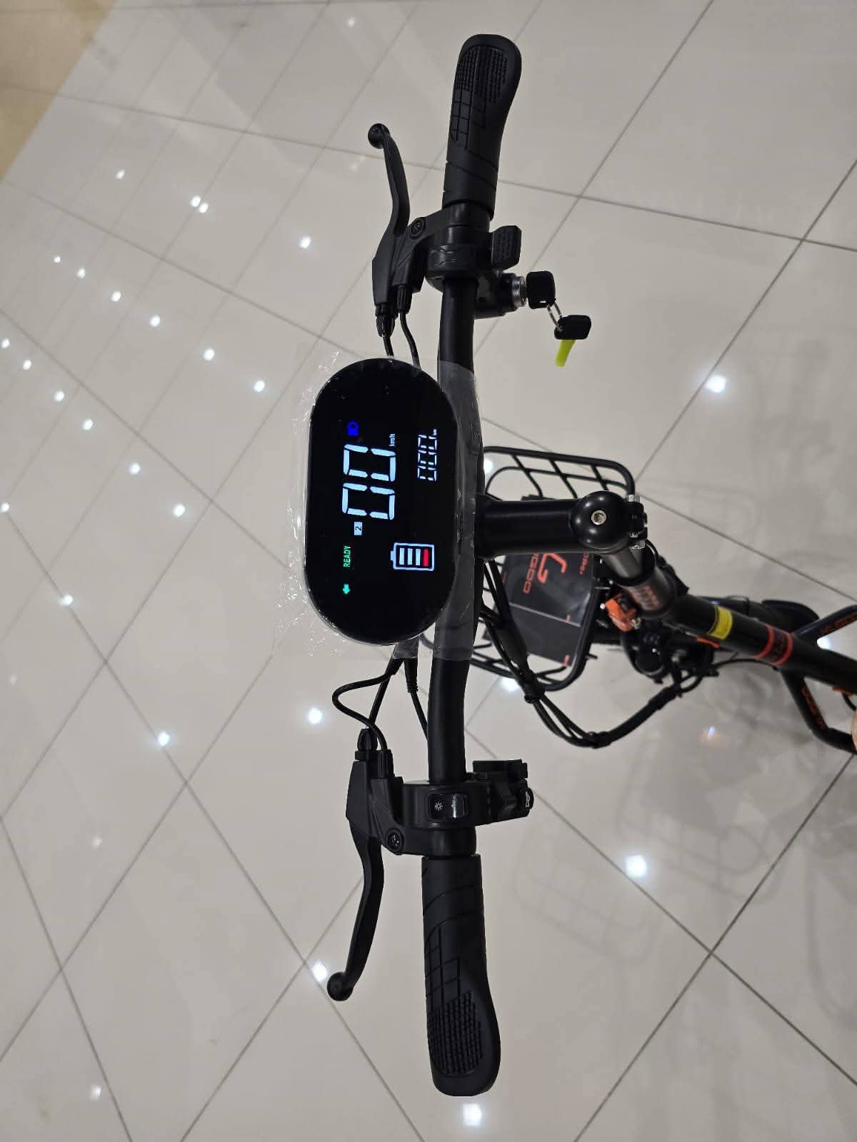 Kugoo C1 Pro+ electric scooter bike featuring smooth ride, powerful motor and efficient daily commuting.